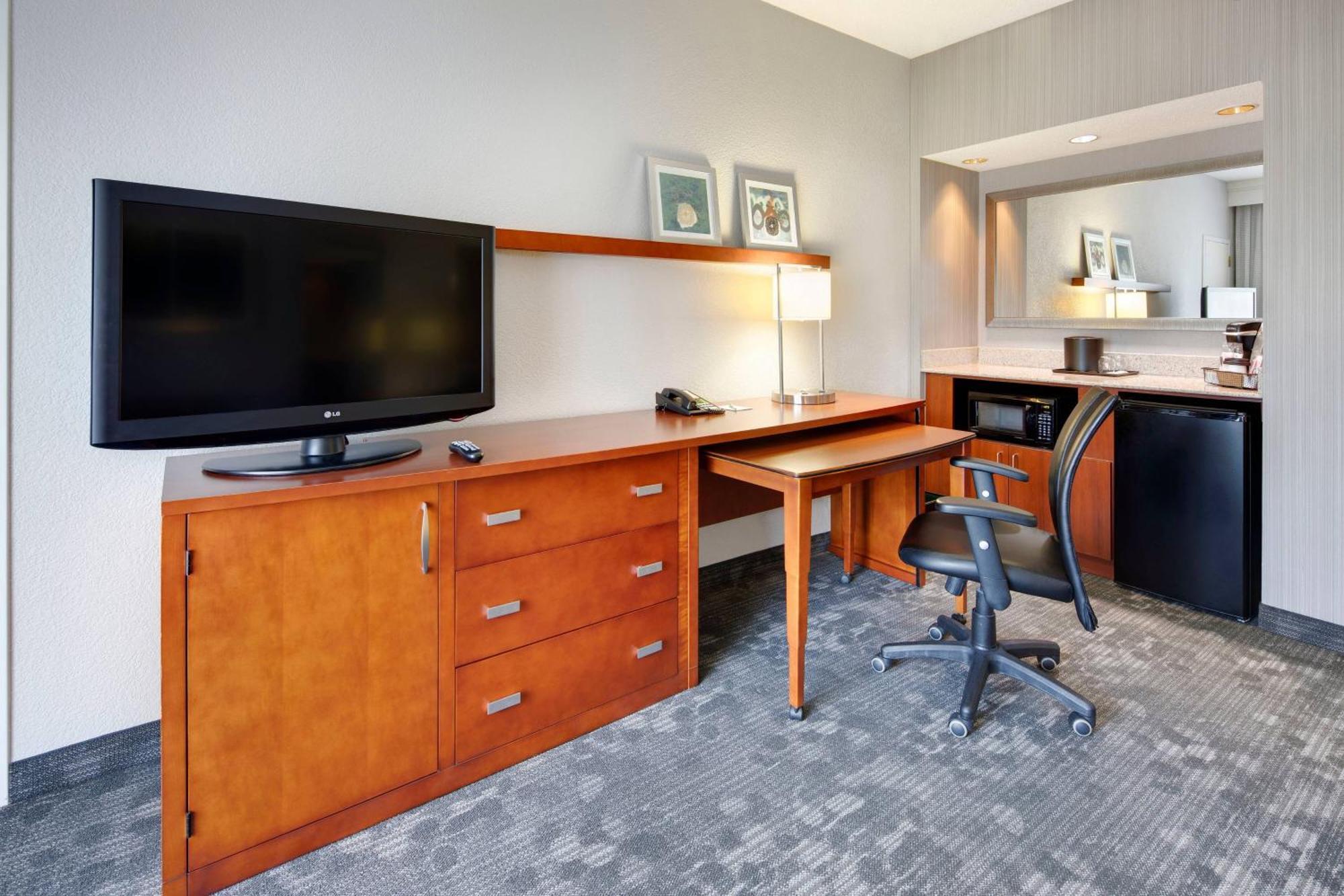 מלון Courtyard Atlanta Norcross/Peachtree Corners מראה חיצוני תמונה