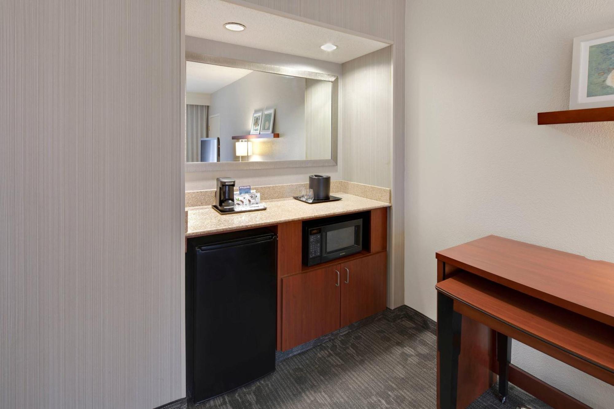 מלון Courtyard Atlanta Norcross/Peachtree Corners מראה חיצוני תמונה