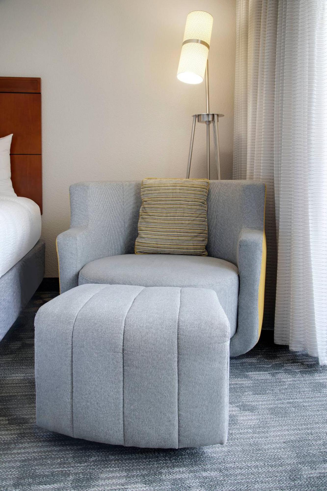 מלון Courtyard Atlanta Norcross/Peachtree Corners מראה חיצוני תמונה