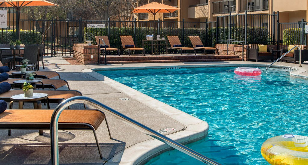 מלון Courtyard Atlanta Norcross/Peachtree Corners מראה חיצוני תמונה